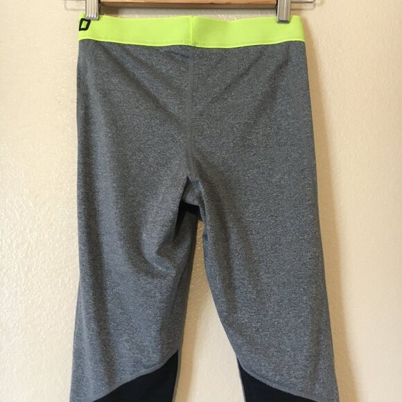 Nike Pro Warm Training Tights S Grey Black Leggings Dri Fit Logo Running Gym - Picture 2 of 5